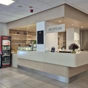 Recepcija in bife v avli.